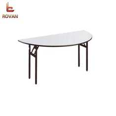 Valge poolümmargune peolaud